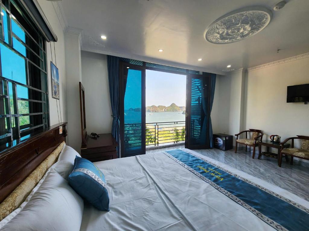 Sunrise Ocean Hotel & Rooftop Bar – Ha Long Bay